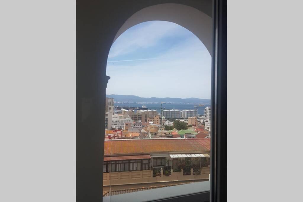 Charming Colonial Flat In Historic Building Apartment Gibraltar Exterior photo